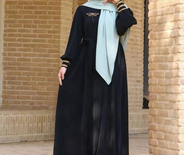 عکس مدل مانتو عبایی بلند جلو بسته