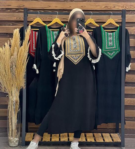 عکس مدل مانتو بلند با طرح سنتی