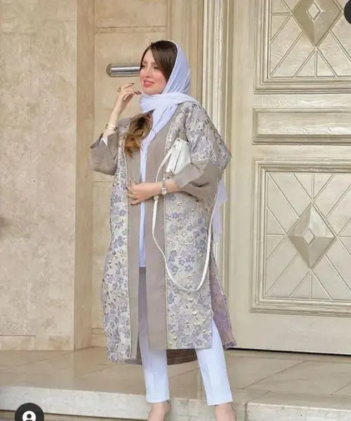 عکس مدل مانتو بلند جلو بسته ژاکارد