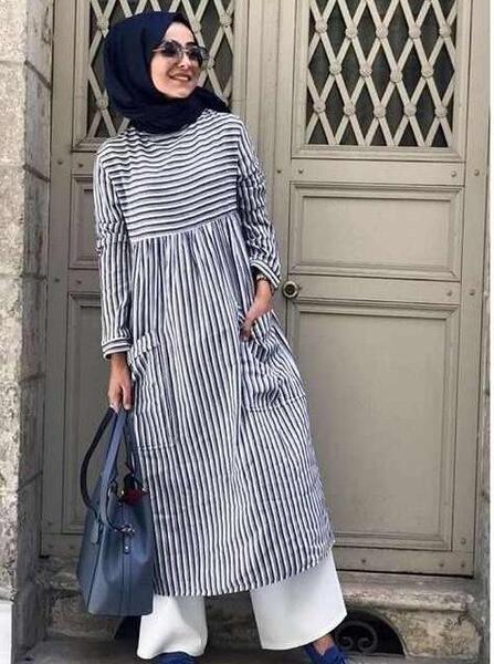 عکس مدل مانتو بلند با پارچه راه راه