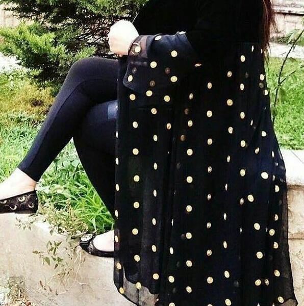 عکس جدیدترین مدل مانتو حریر مشکی مجلسی بلند