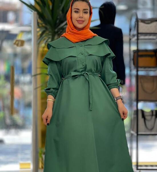 عکس مدل مانتو بلند جلو بسته چاک دار