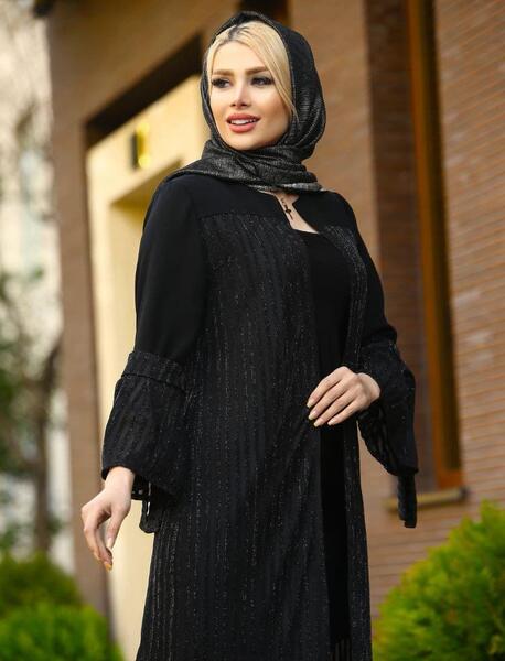 عکس مدل مانتو مشکی بلند پیله دار