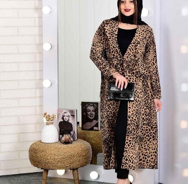 عکس مدل مانتو مخمل پلنگی بلند