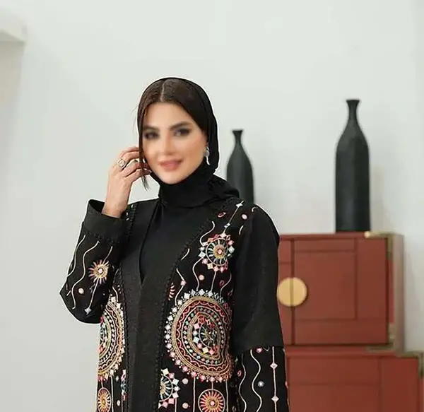 عکس مدل مانتو مشکی ترکیبی جدید