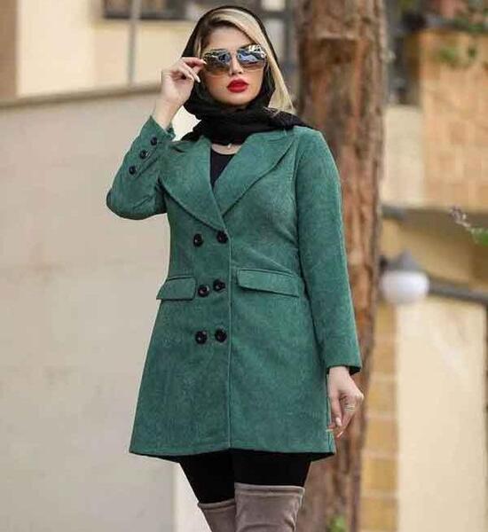 عکس مدل مانتو مخمل کبریتی طرح دار