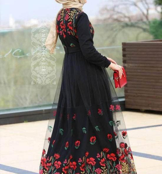 عکس مدل مانتو مجلسی بلند مشکی حریر