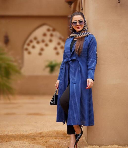عکس مدل مانتو نخی ساده و شیک بلند