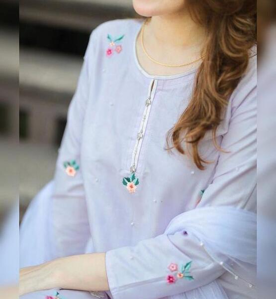 عکس مدل مانتو نخی جلو بسته زنانه