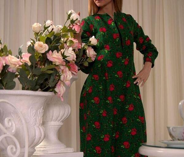 عکس مدل مانتو نخی گلدار برای افراد چاق