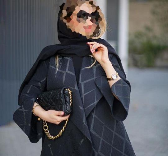 عکس مدل مانتو ژاکارد مشکی اسپرت