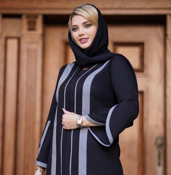 عکس مدل مانتو نخی شیک دکمه دار