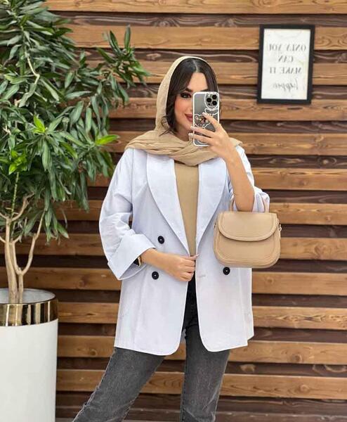 عکس مدل مانتو یقه ارشال دکمه دار