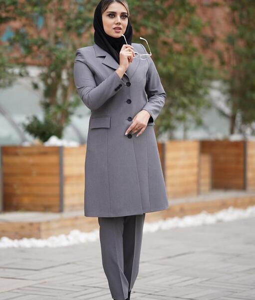 عکس مدل مانتو یقه انگلیسی برش دار