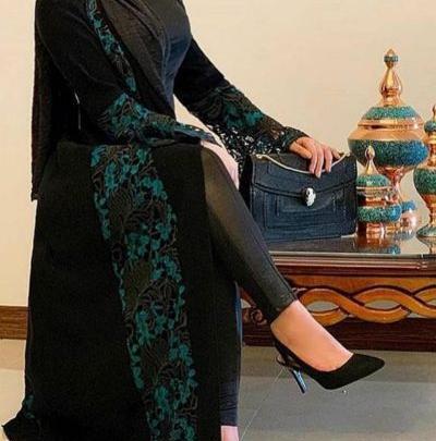 عکس مدل مانتو مجلسی کار شده با پارچه پولکی