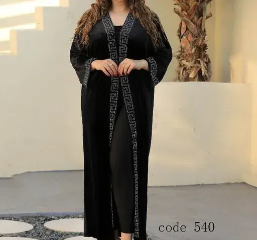 عکس مدل مانتو مخمل آینه ای