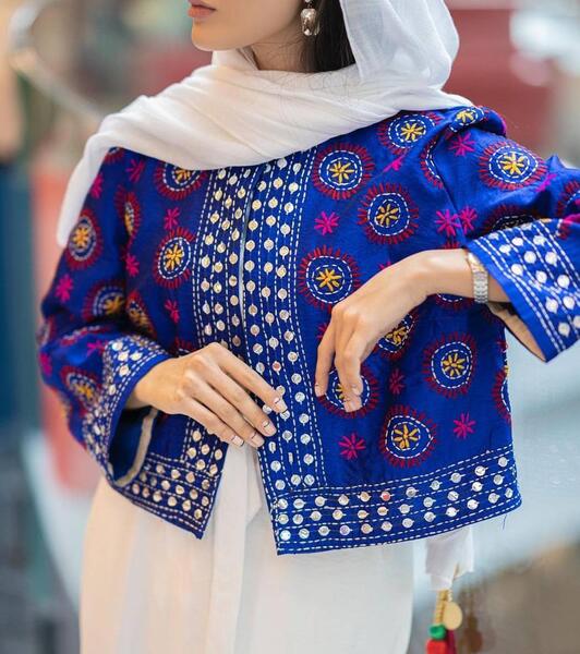 عکس مدل مانتو طرح سنتی کوتاه