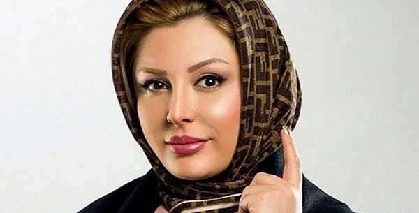 عکس مدل مانتو مخمل نیوشا ضیغمی در برنامه دورهمی