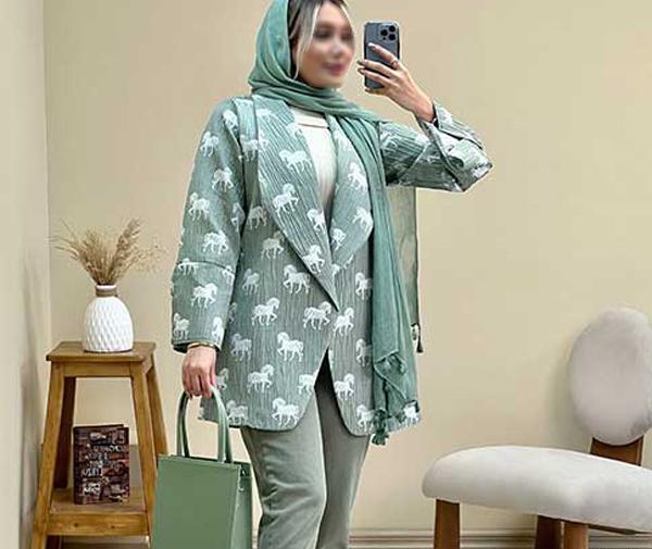 عکس مدل مانتو ژاکارد مشکی برای افراد چاق