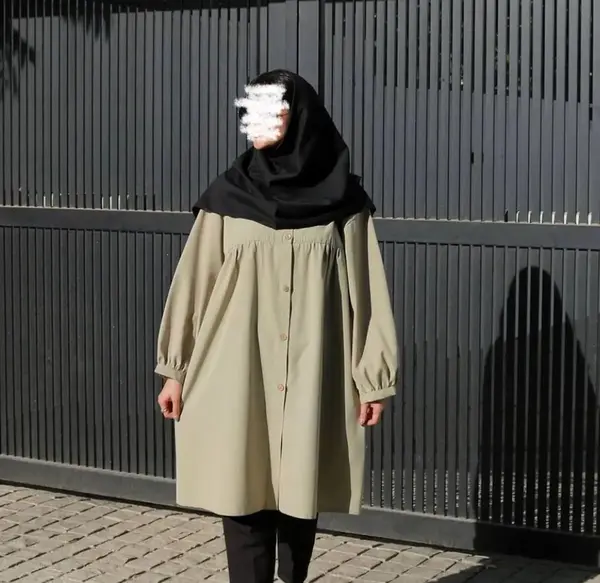 عکس مدل مانتو دانشجویی جلو بسته اینستاگرام
