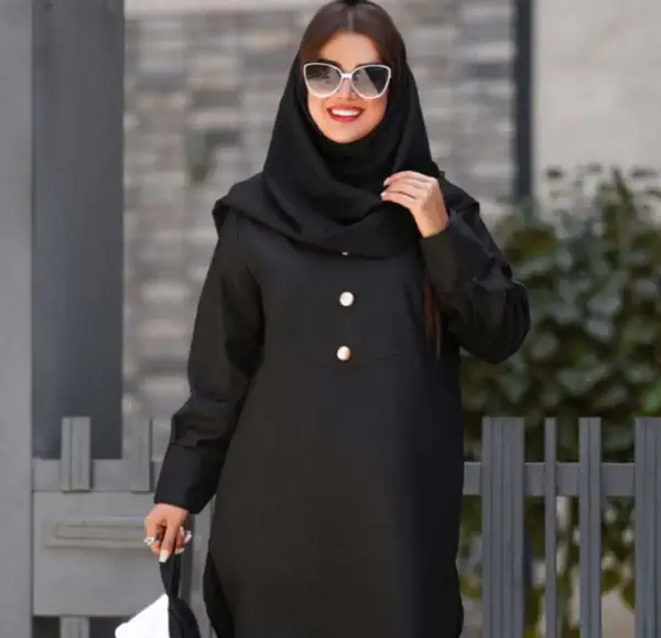 عکس مدل مانتو دانشجویی جلو بسته کوتاه