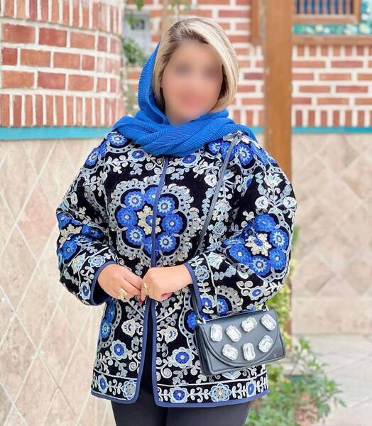 عکس مدل مانتو کوتاه آبی روشن