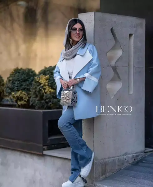 عکس مدل مانتو کوتاه آبی روشن