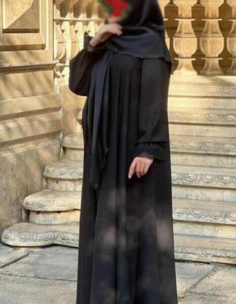 عکس مدل مانتو عبایی مجلسی مشکی دخترانه جدید