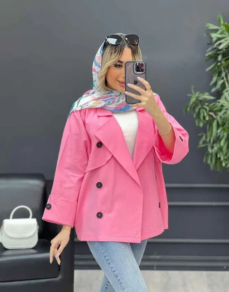 عکس مانتو ساده دکمه دار