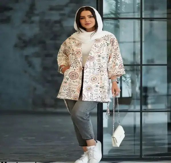 عکس مانتو سفید اسپرت