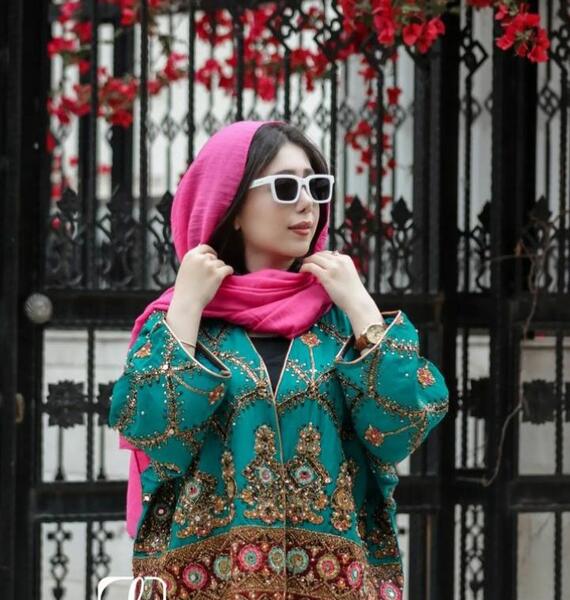 عکس مانتو سنتی دخترانه