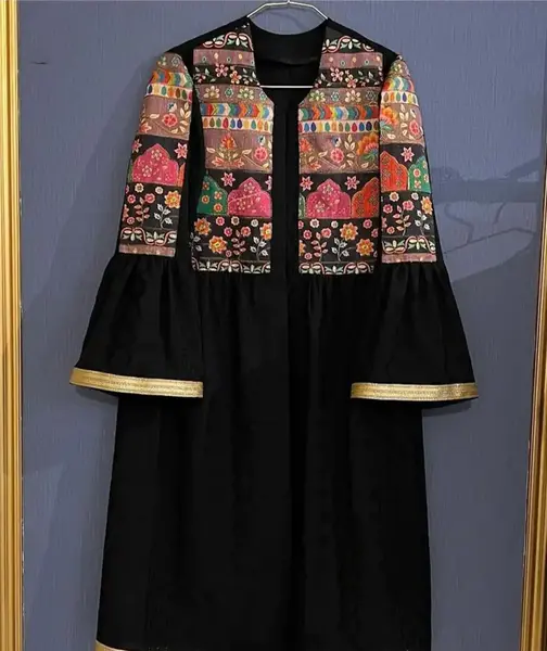 عکس مانتو سنتی مشکی