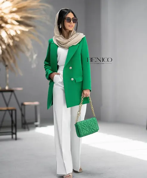 عکس مانتو سبز با شلوار سفید