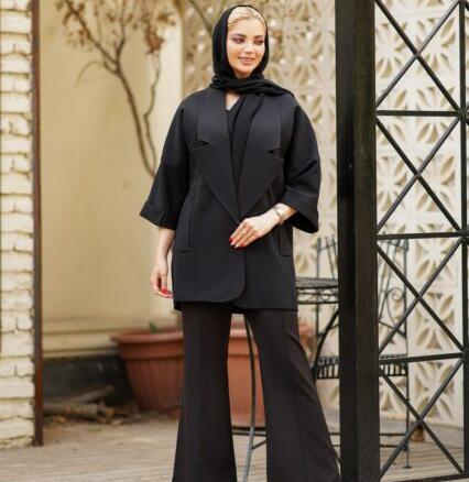 عکس مانتو مشکی دخترانه برای محرم