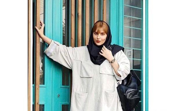 عکس مدل مانتو جدید کوتاه دخترانه جلو بسته