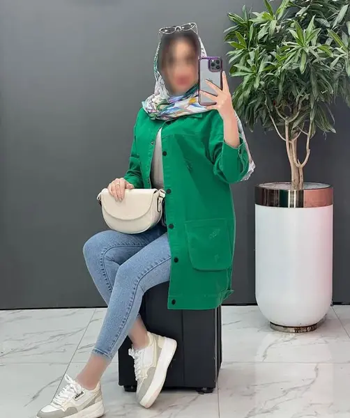 عکس مدل مانتو جدید کوتاه دکمه دار