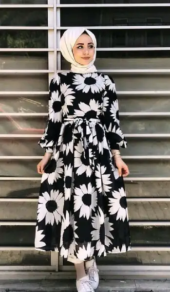 عکس مدل مانتو نخی جدید گلدار