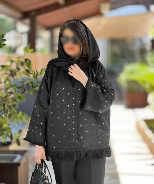 عکس مدل مانتو جدید مشکی ۱۴۰۳