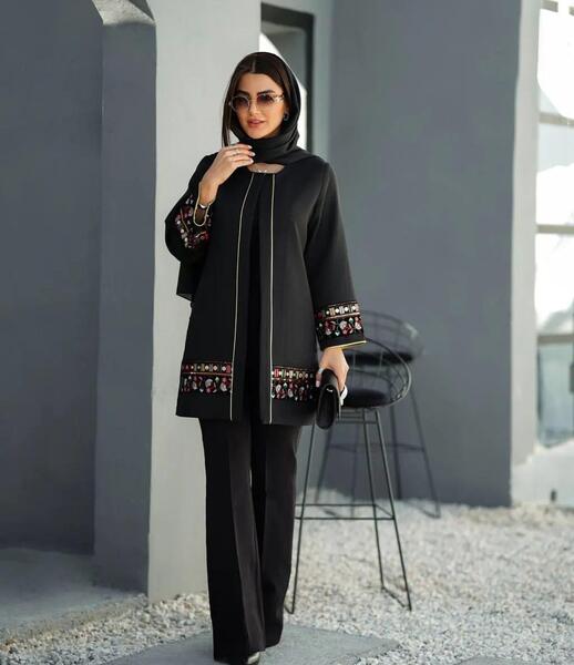 عکس مدل مانتو جدید مشکی ۱۴۰۳