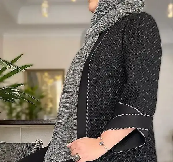 عکس مدل مانتو ژاکارد مشکی مجلسی جدید