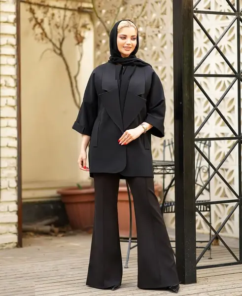 عکس شلوار دمپا گشاد با مانتو جلو باز