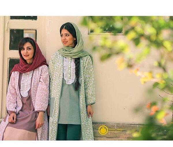 عکس دختر ایرانی با مانتو جلو باز