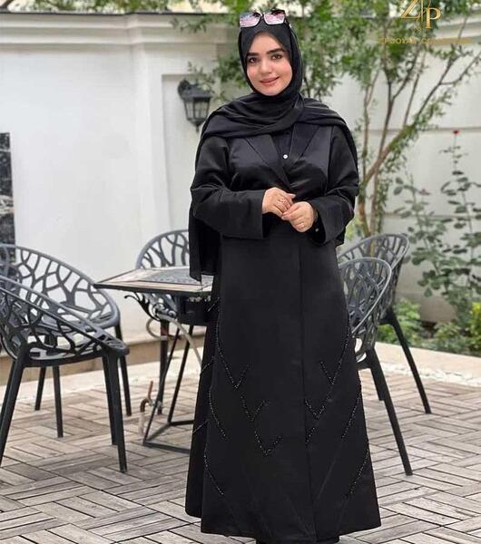 عکس مدل مانتو مجلسی مشکی جدید ۱۴۰۳