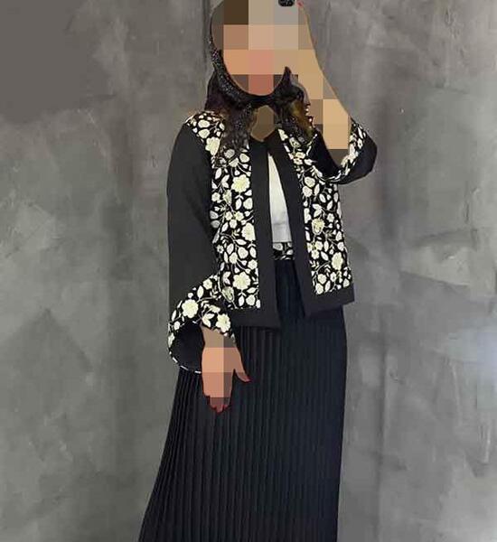 عکس مدل مانتو شیک و باکلاس ساده۱۴۰۳ جدید