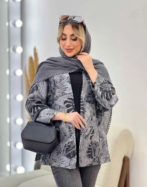 عکس مدل مانتو جدید با پارچه ژاکارد مشکی