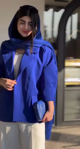 عکس مدل مانتو آبی نفتی جدید