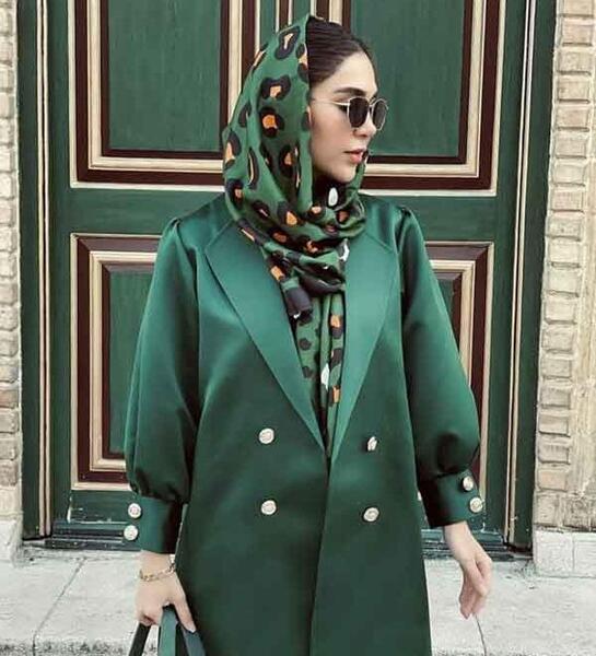 عکس مانتو رنگ سبز یشمی