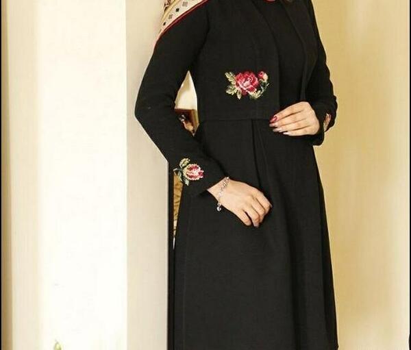 عکس مانتو های مشکی شیک