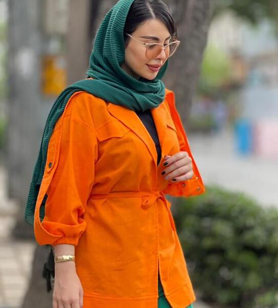 عکس مانتو نارنجی کوتاه