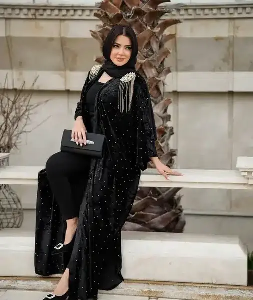 عکس مانتو عبایی جلو بسته